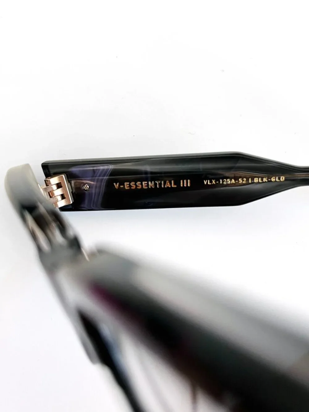 VALENTINO GARAVANI EYEWEAR V ESSENTIAL III cat-eye frame glasses